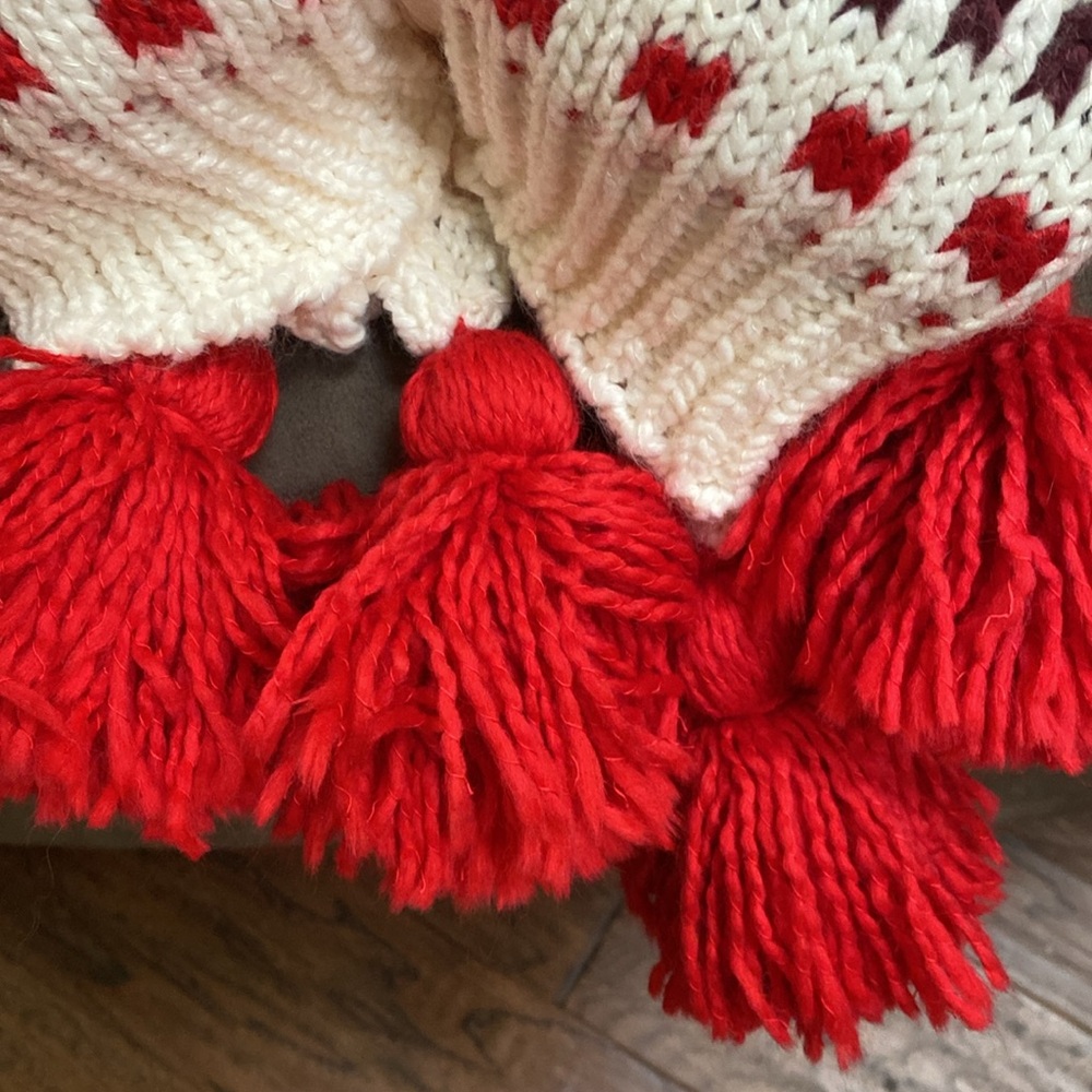 Opalhouse Red and White Knit Blanket - Picture 2 of 6